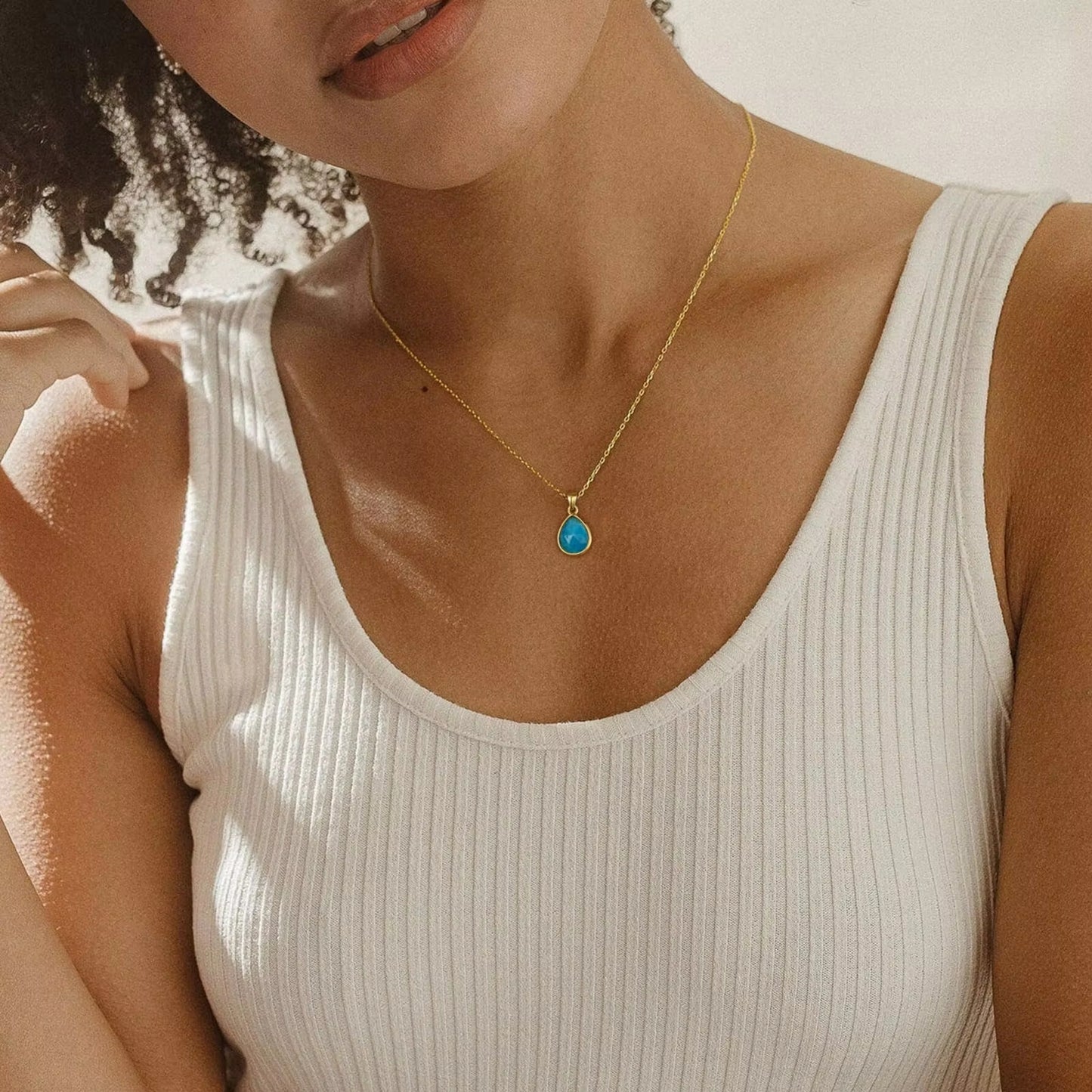 BLUE NATURAL STONE PENDANT NECKLACE