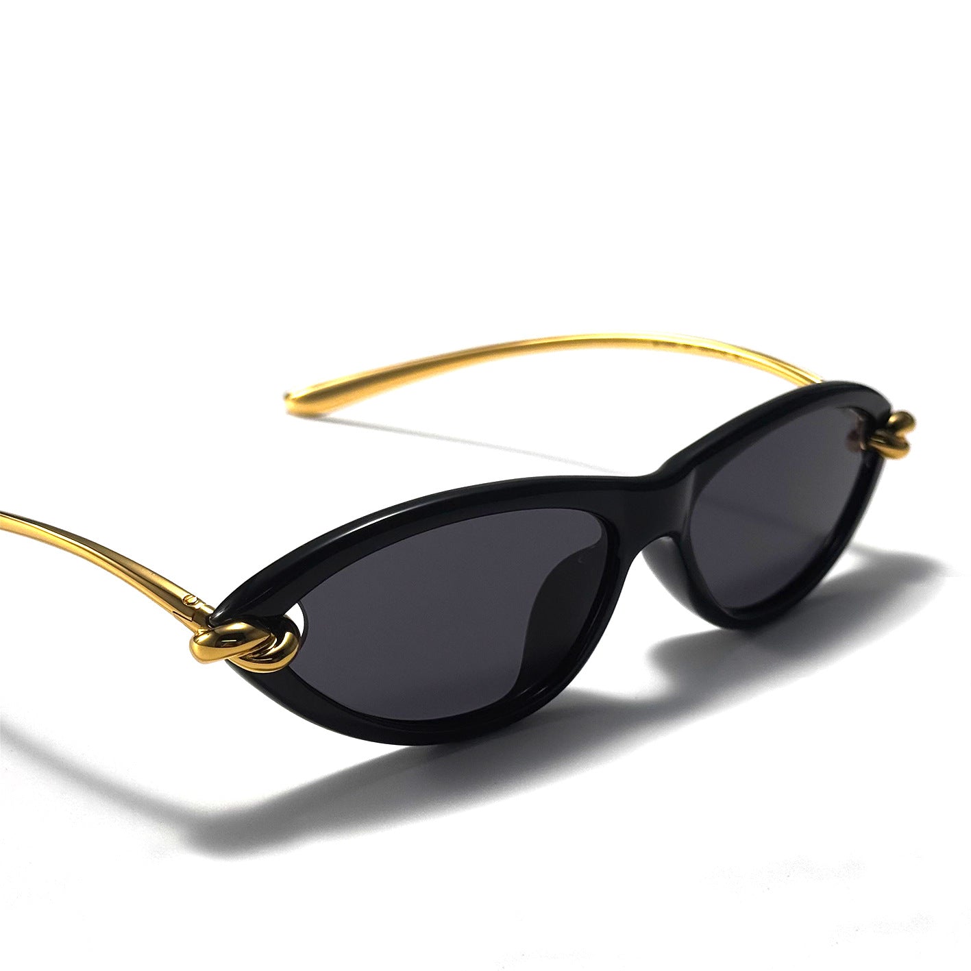 Knot Cat Eye Sunglasses || Bottega Veneta