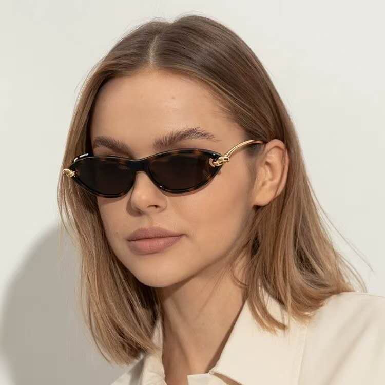 Knot Cat Eye Sunglasses || Bottega Veneta