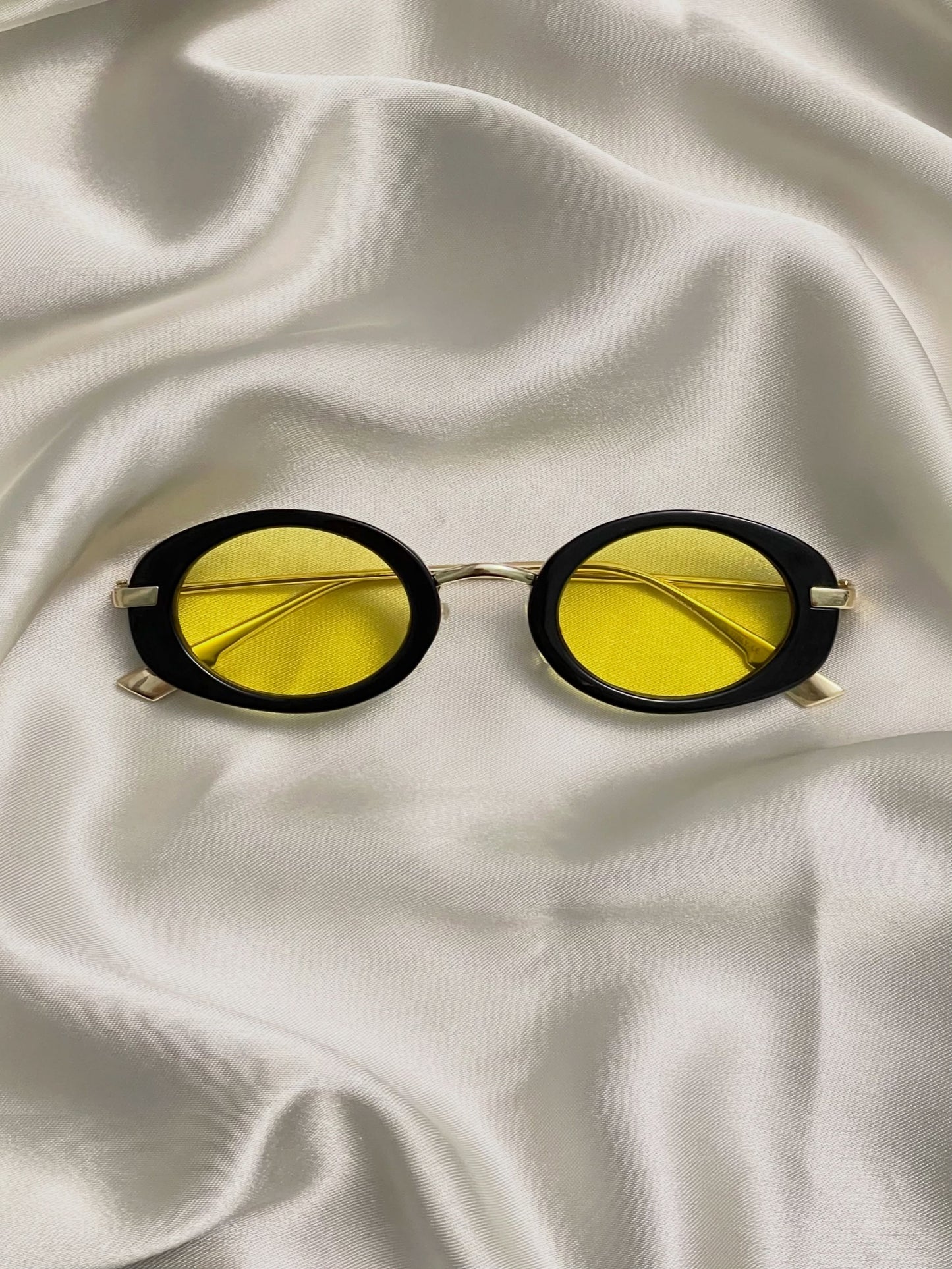 ÉCLISSE Retro Oval Sunglasses