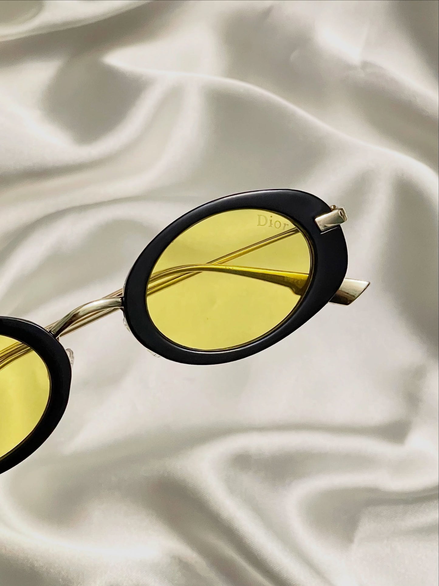 ÉCLISSE Retro Oval Sunglasses