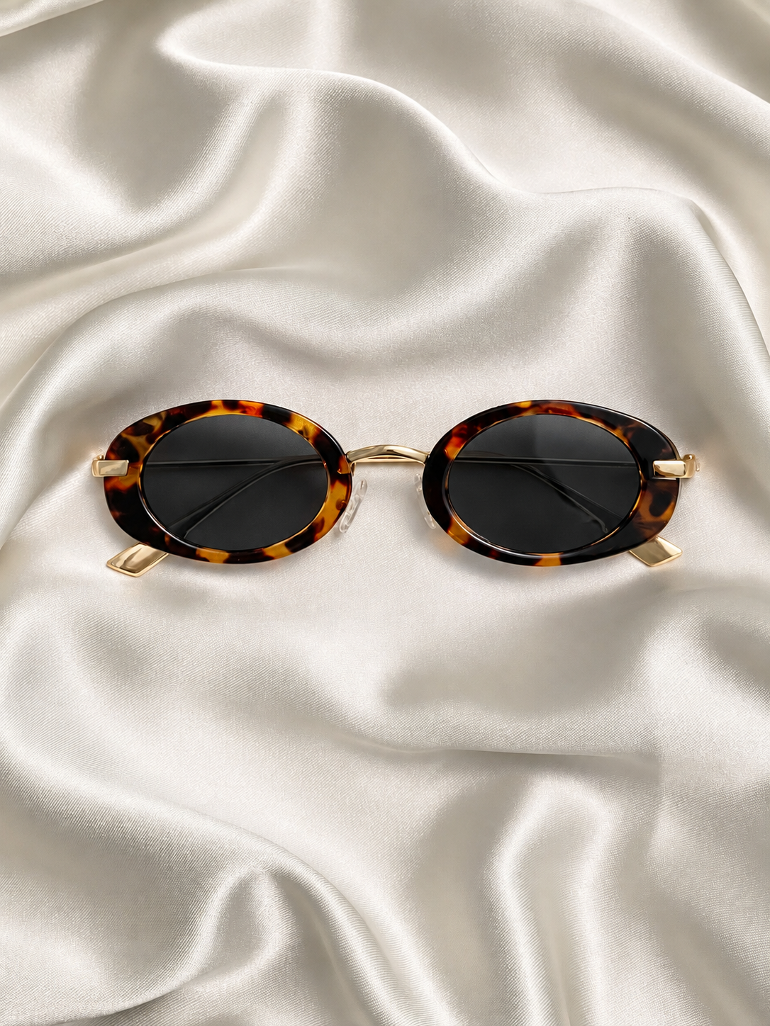 ÉCLISSE Retro Oval Sunglasses