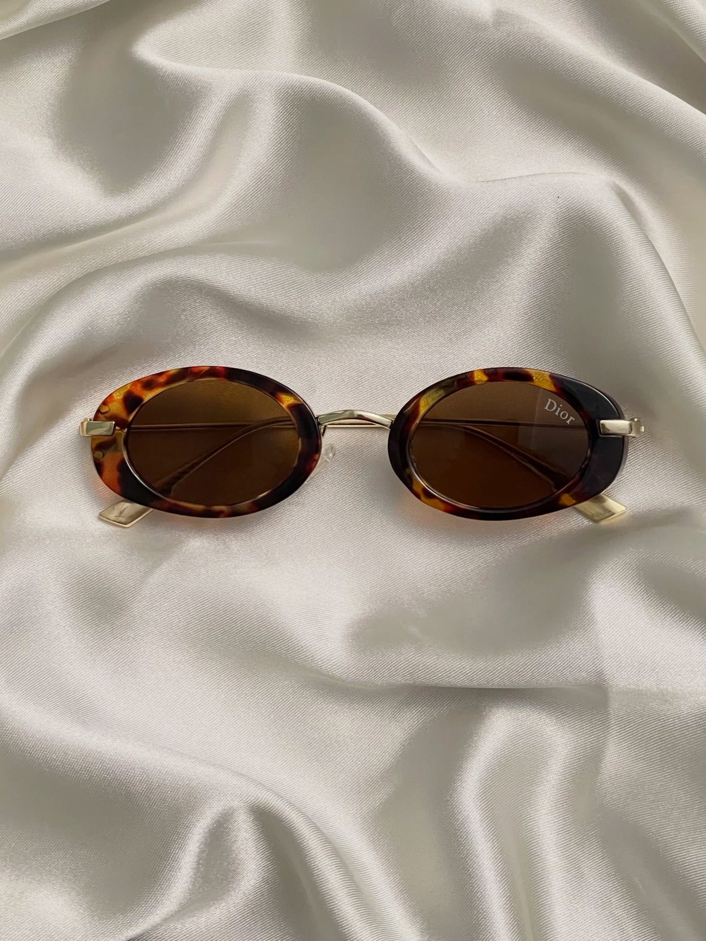 ÉCLISSE Retro Oval Sunglasses