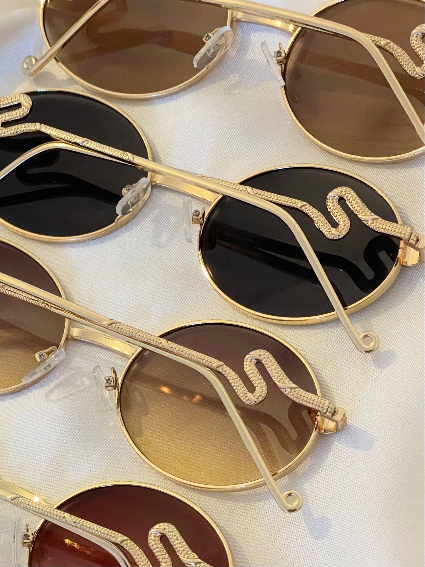 ÉLISE Oval Luxe Sunglasses