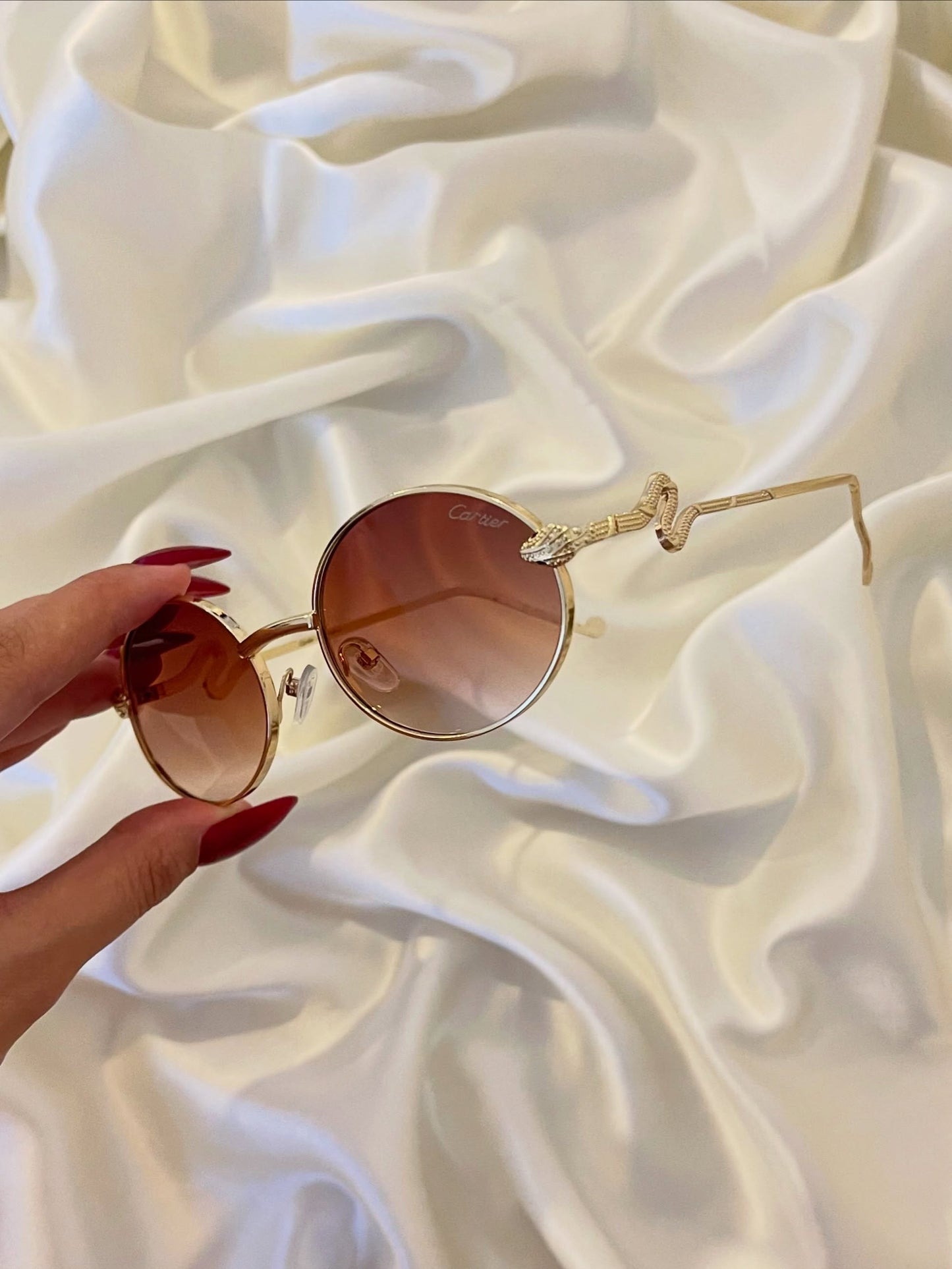 ÉLISE Oval Luxe Sunglasses