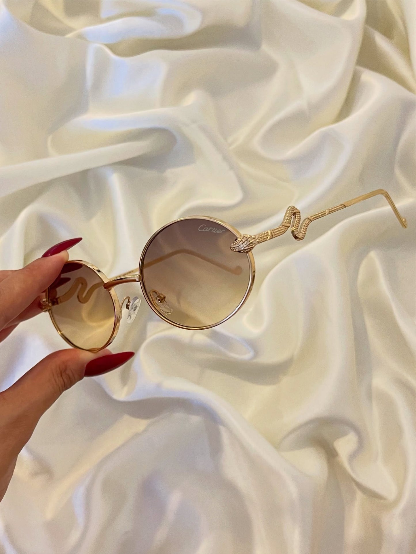 ÉLISE Oval Luxe Sunglasses