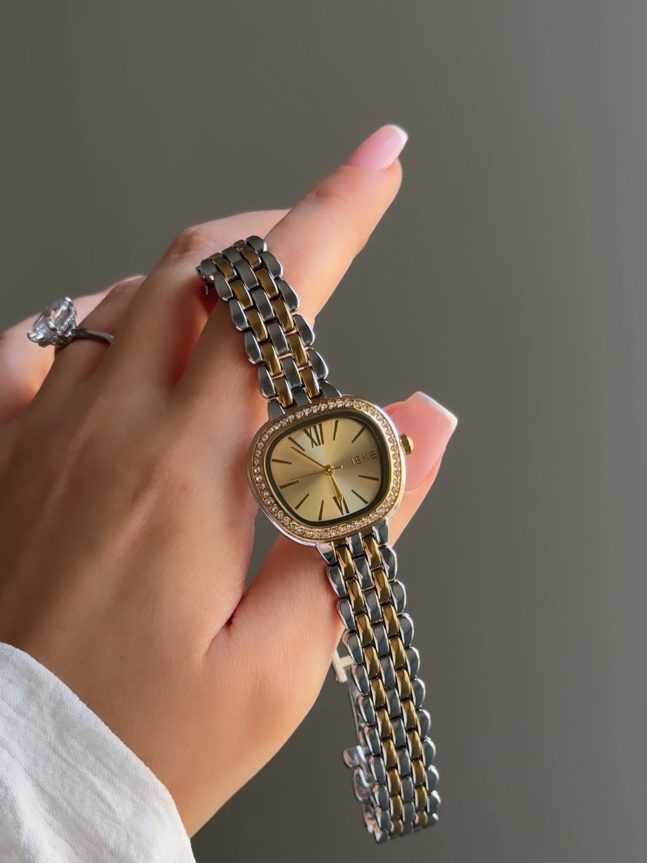 AURELIA Crystal Bracelet