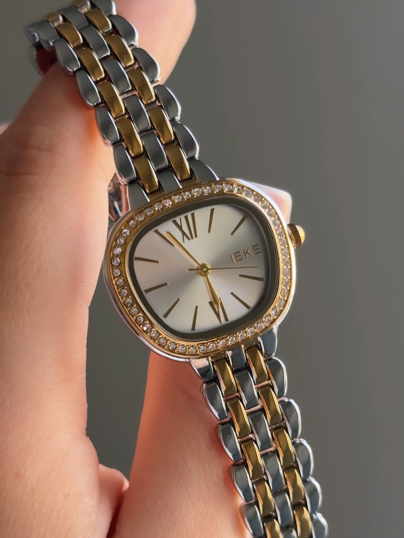 AURELIA Crystal Bracelet