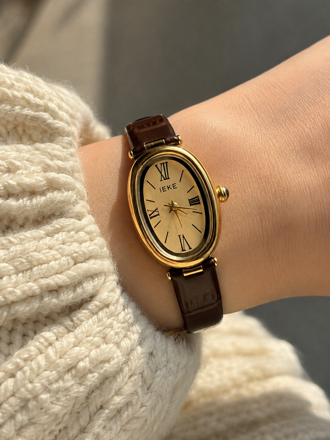IEKE Vintage Oval Roman Numeral Women’s Watch
