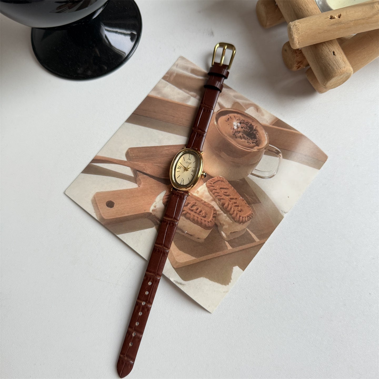IEKE Vintage Oval Roman Numeral Women’s Watch
