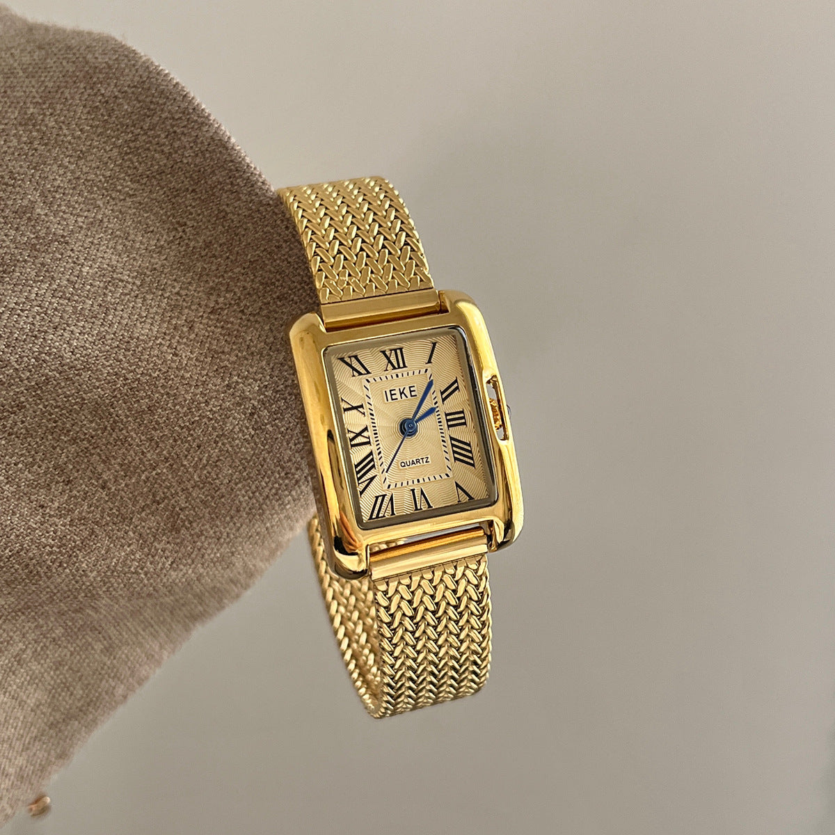 IEKE Rectangular Quartz Watch