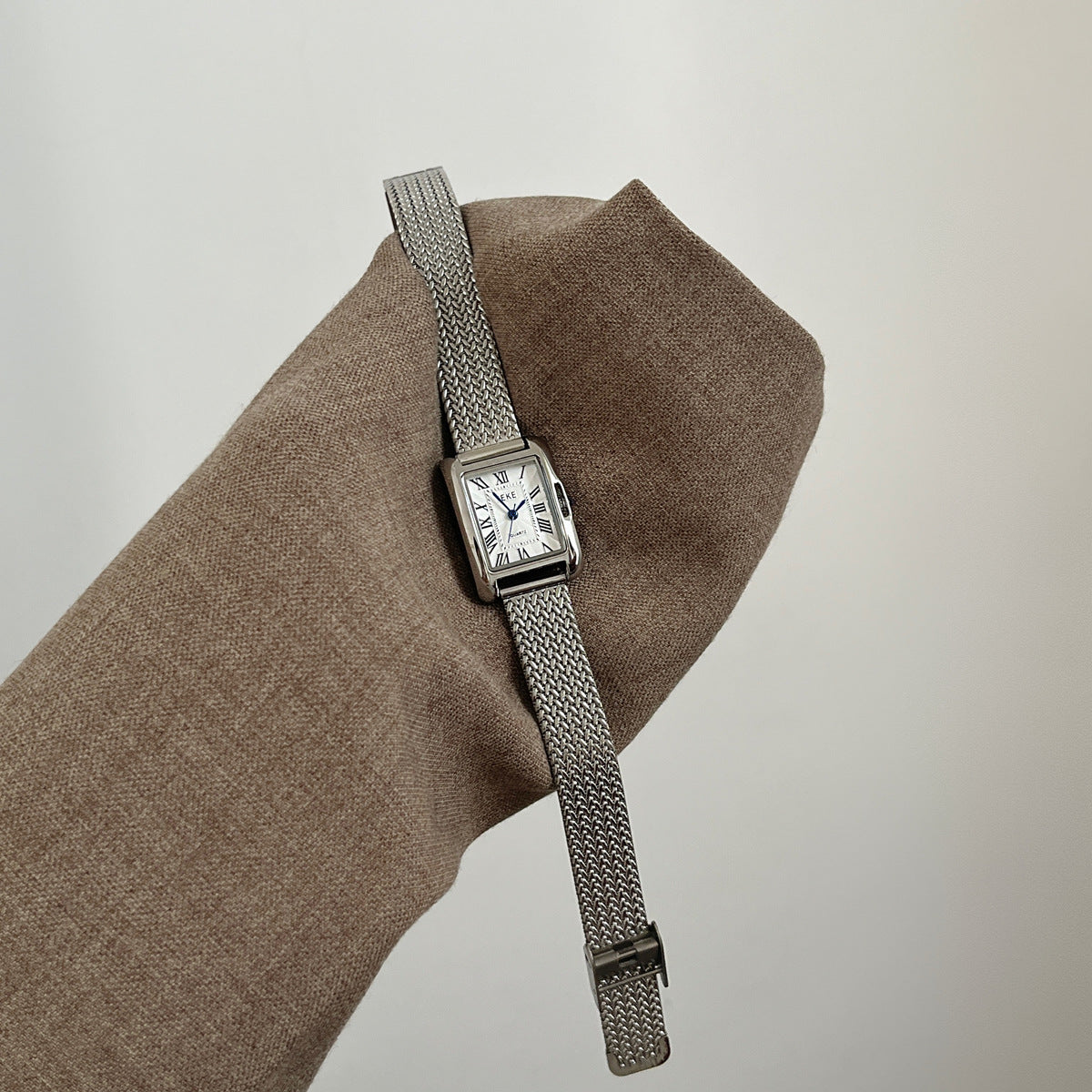 IEKE Rectangular Quartz Watch