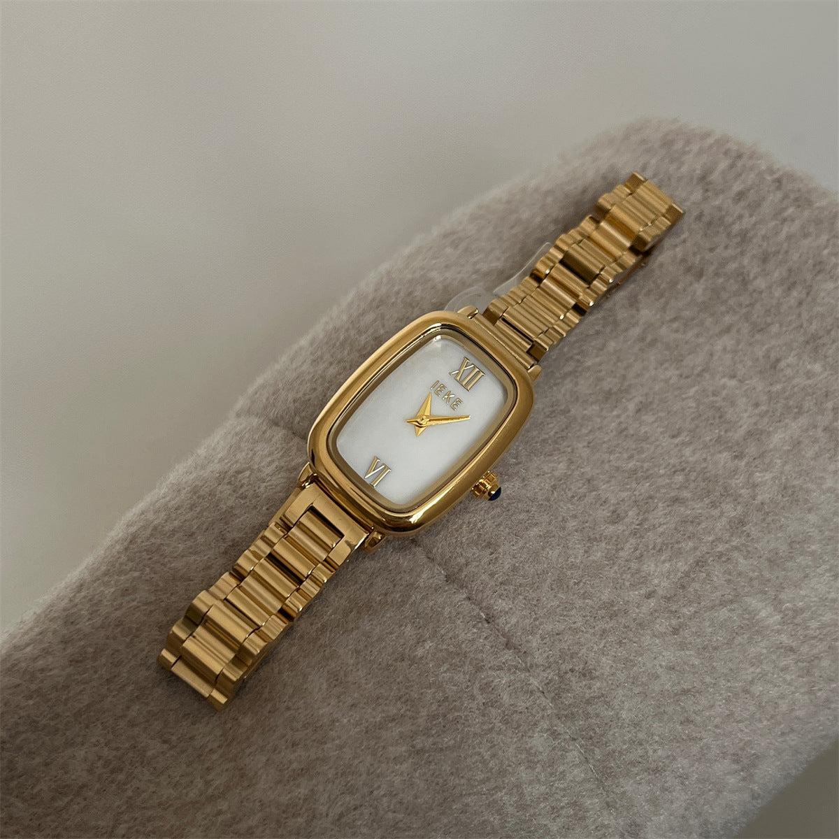IEKE Rounded Rectangle Watch