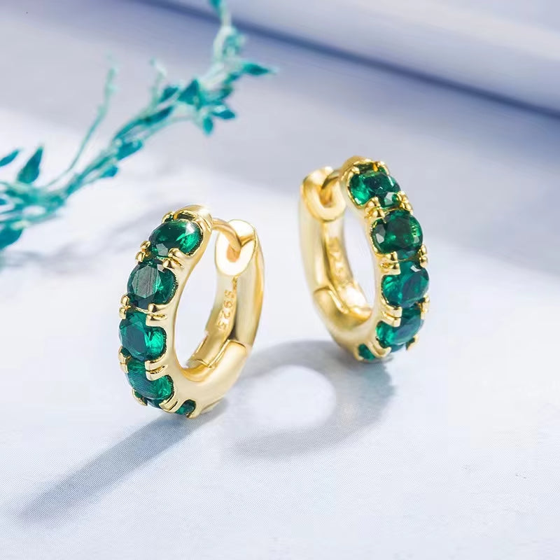 Vera Classic Hoop Earrings – Timeless Elegance Meets Modern Style