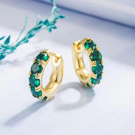 Vera Classic Hoop Earrings – Timeless Elegance Meets Modern Style