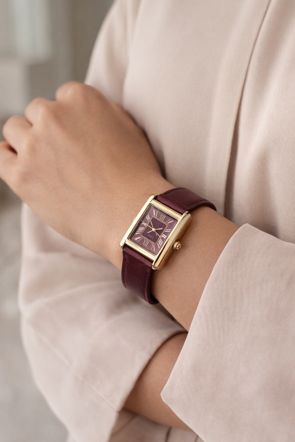 IEKE VINTAGE Wine Dial Leather Watch