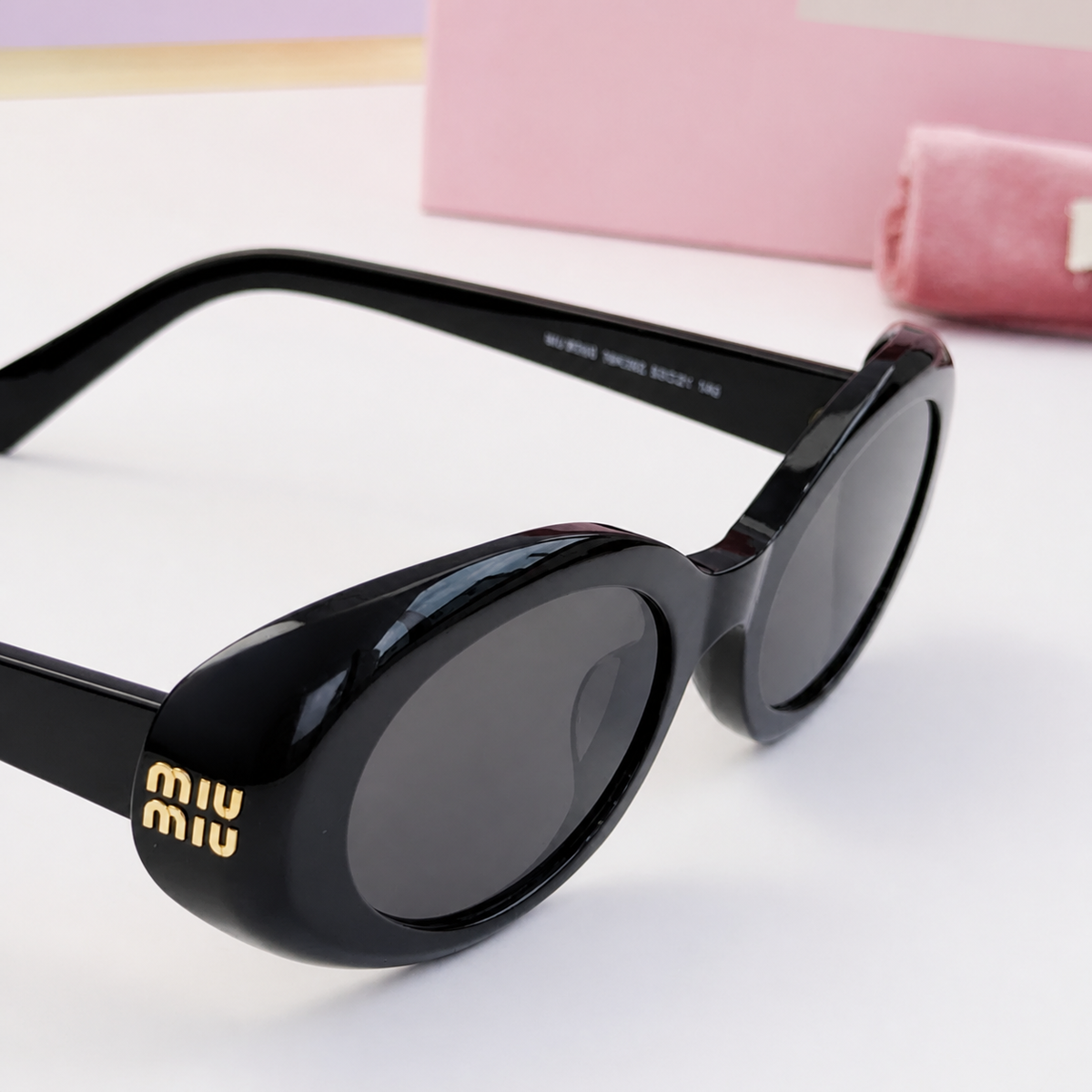 Noir Orbit Oval Sunglasses