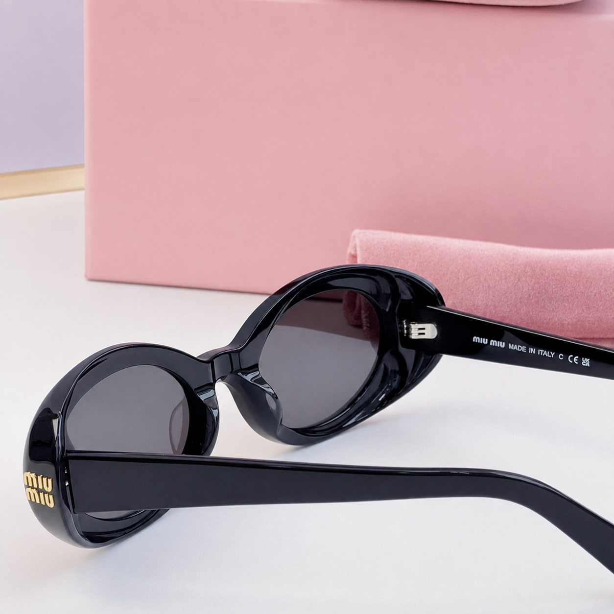 Noir Orbit Oval Sunglasses
